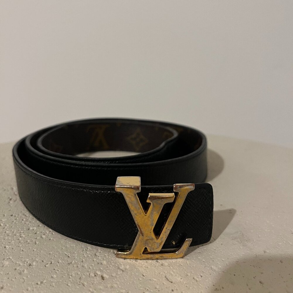Louis Vuitton Reversible Monogram Belt 80/32 – Authentic – Good Condition